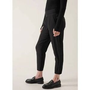 ATHLETA Nolita Slim Tapered Crop‎ Pants Black Athletic Lounge, Size 2P